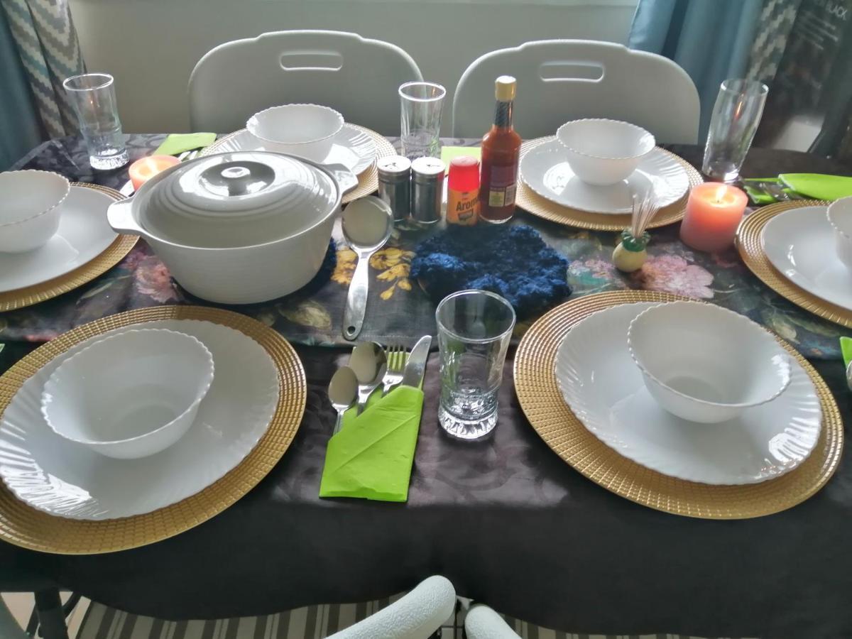 Birdville Bnb Guest House Габороне Экстерьер фото