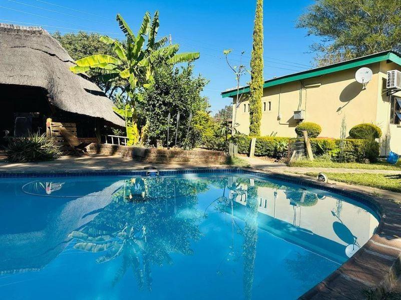 Birdville Bnb Guest House Габороне Экстерьер фото